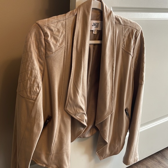 Jacket - Picture 2 of 6